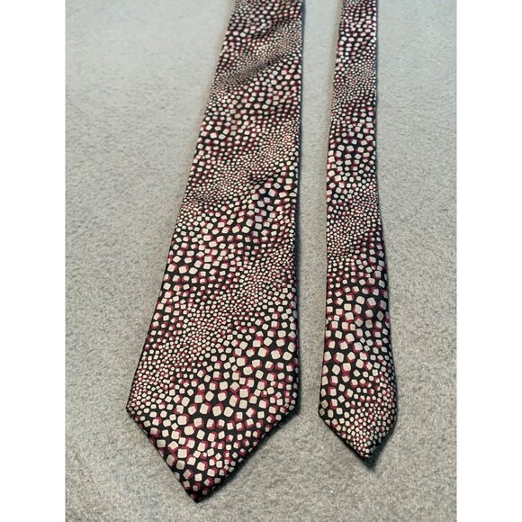 Strathmore All Silk Necktie Black Red White Geometric Pattern Mens Tie - Picture 4 of 4